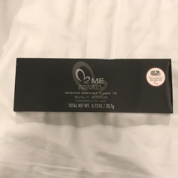 🚫(SOLD)🚫Makeover Essentials Eyeshadow & Eyeliner Set - Picture 3 of 4